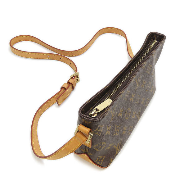 Louis Vuitton Monogram Trotter Crossbody - Picture 3 of 9